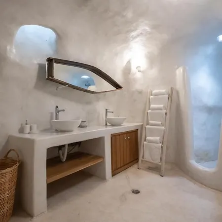 Anemoscope Windmill * Pyrgos Kallistis