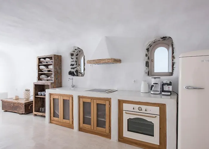 Anemoscope Windmill Pýrgos