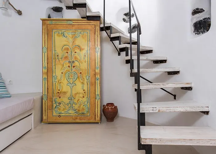 Vila Anemoscope Windmill Pýrgos